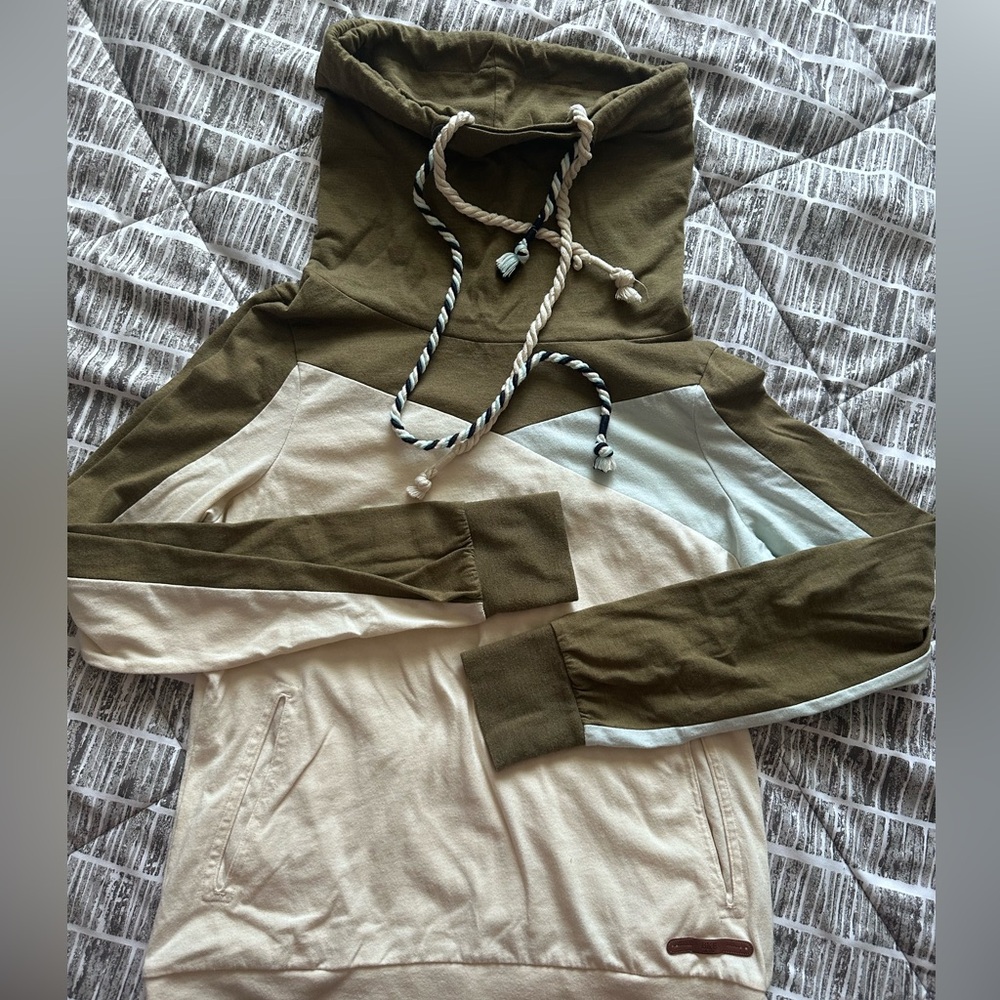 BKE Sweatshirt, Size XS, great condition